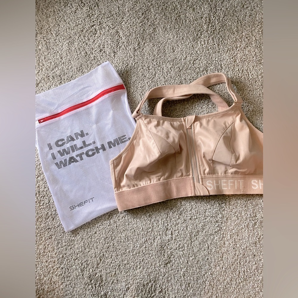 NWT SHEFIT ULTIMATE SPORTS BRA